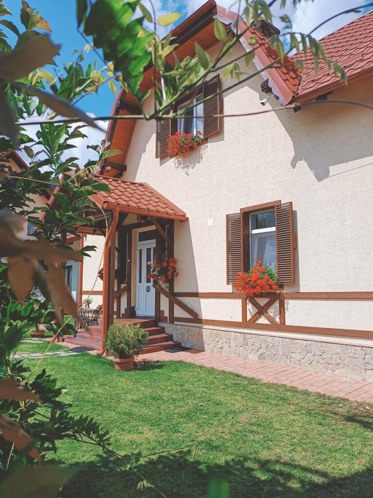 Residence Rooms Bucovina Câmpulung Moldovenesc Dış mekan fotoğraf