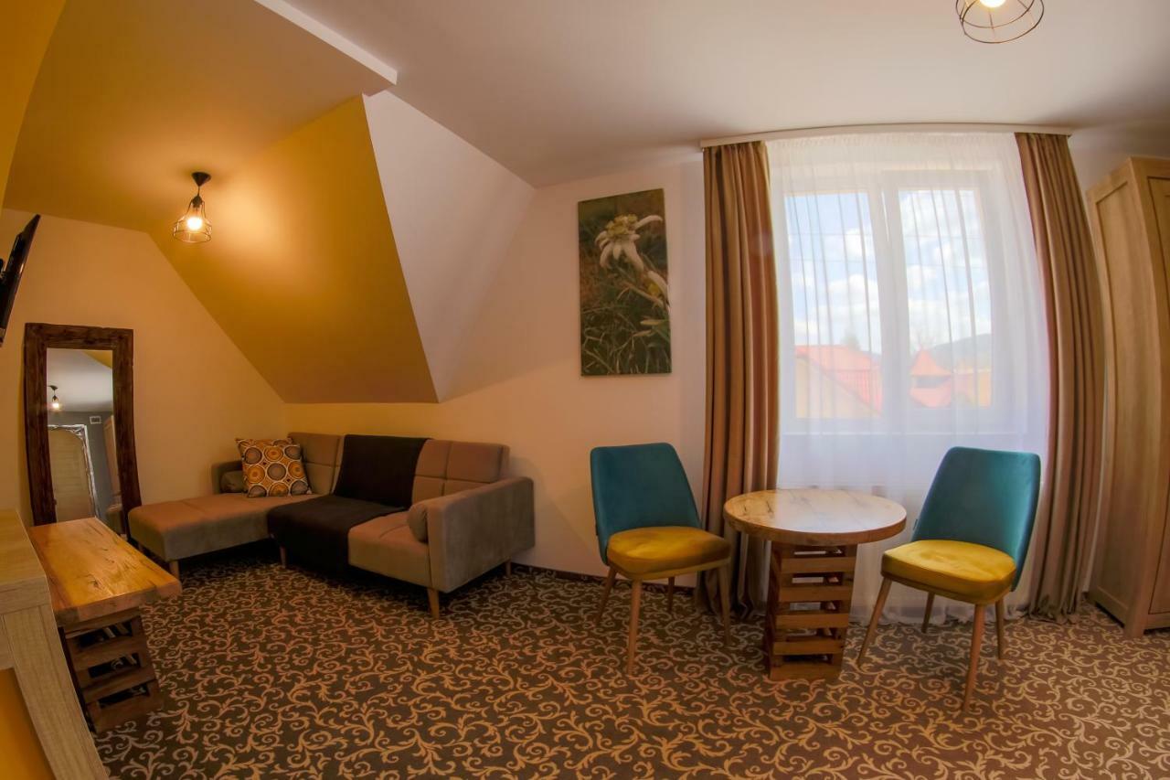 Residence Rooms Bucovina Câmpulung Moldovenesc Dış mekan fotoğraf